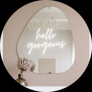 Meet your Posher, Shopaholic